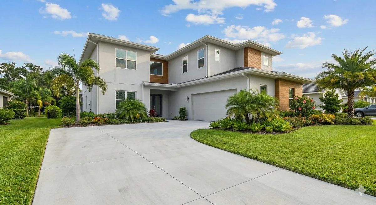 Residential concrete driveway in Lake Mary